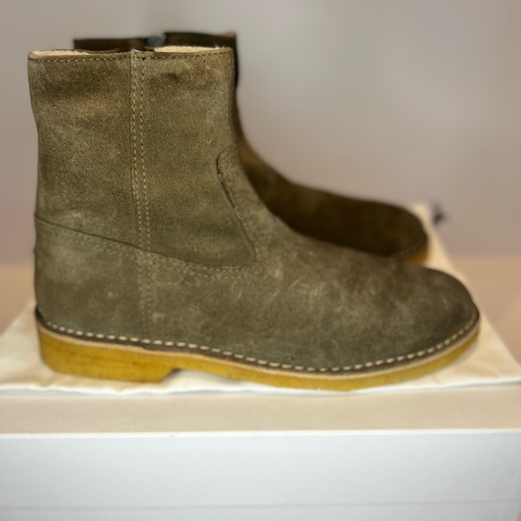 Clann Shearling Velvet Boots - Picture 3 of 14